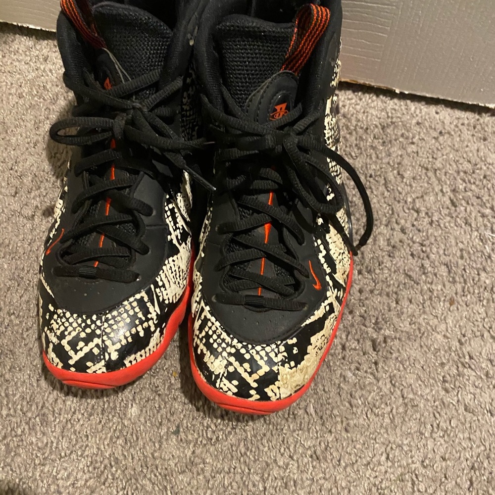 Boys sneakers